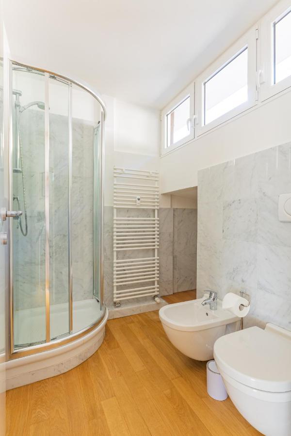 Casa Elea_ Panoramic Attic In City Center Campione dʼItalia Zewnętrze zdjęcie