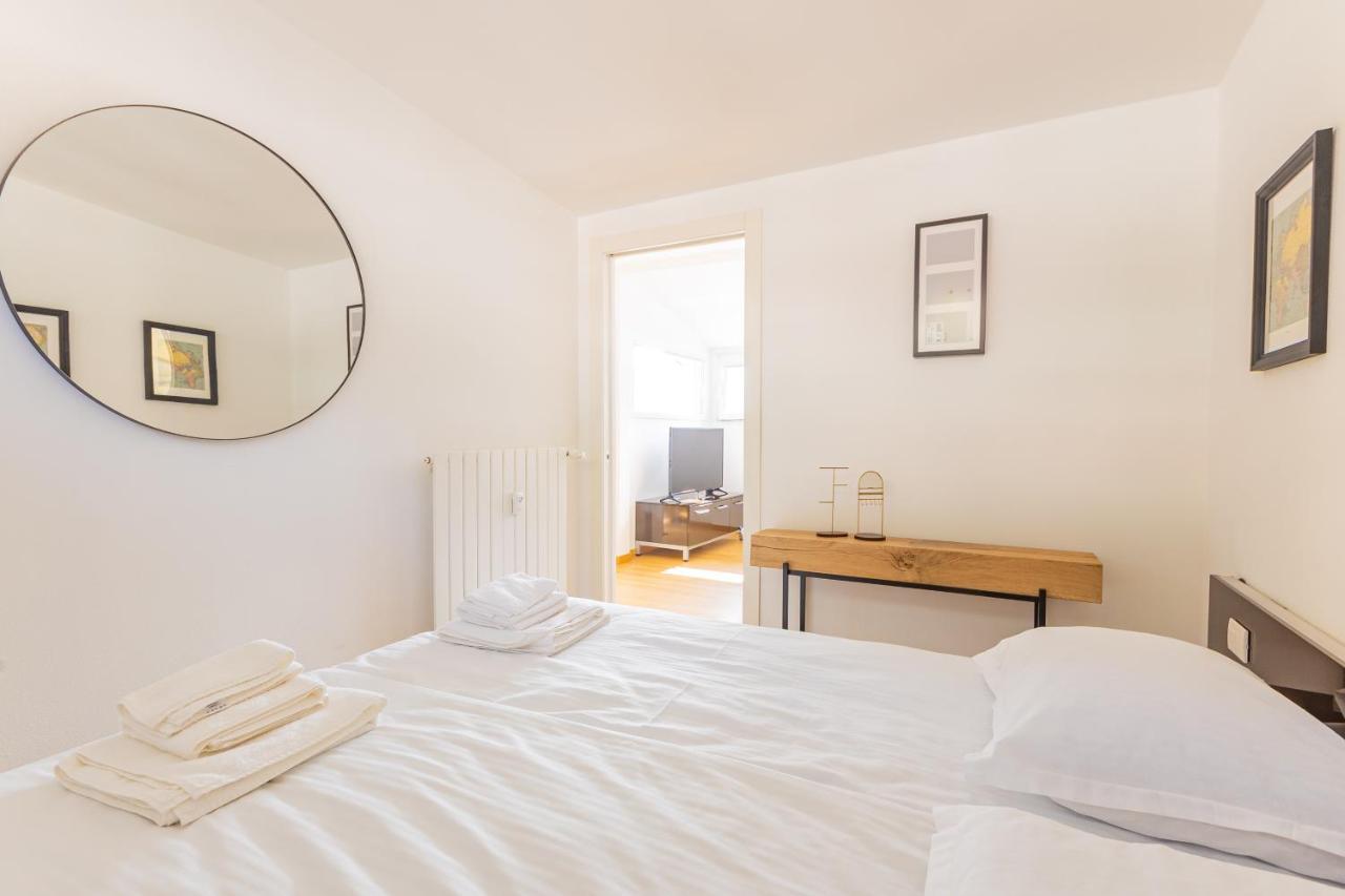 Casa Elea_ Panoramic Attic In City Center Campione dʼItalia Zewnętrze zdjęcie